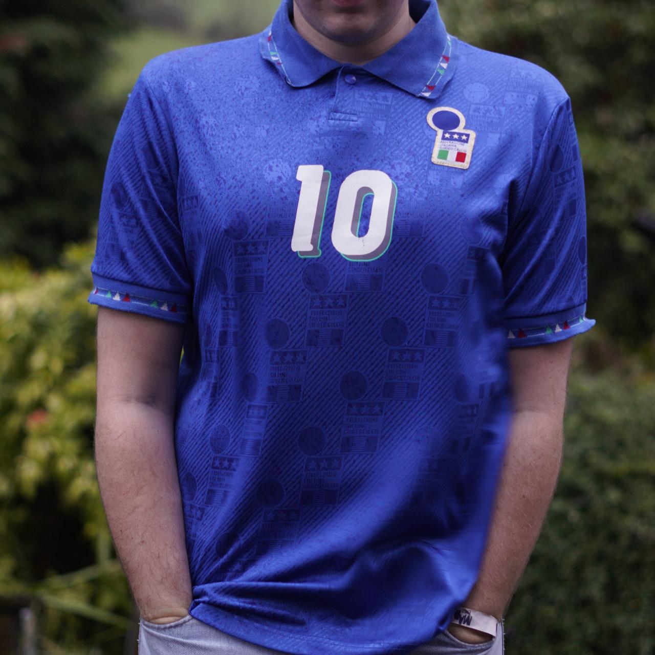 1994 Italy Home Shirt by Diadora - Baggio #10. Size Large