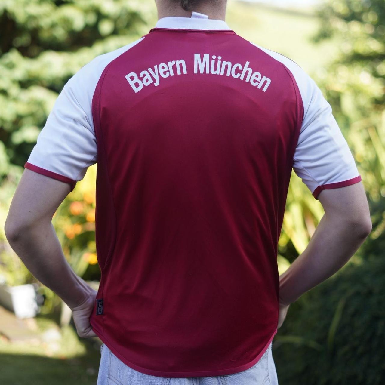 2004/05 Bayern Munich Home Shirt by Adidas. Size XS