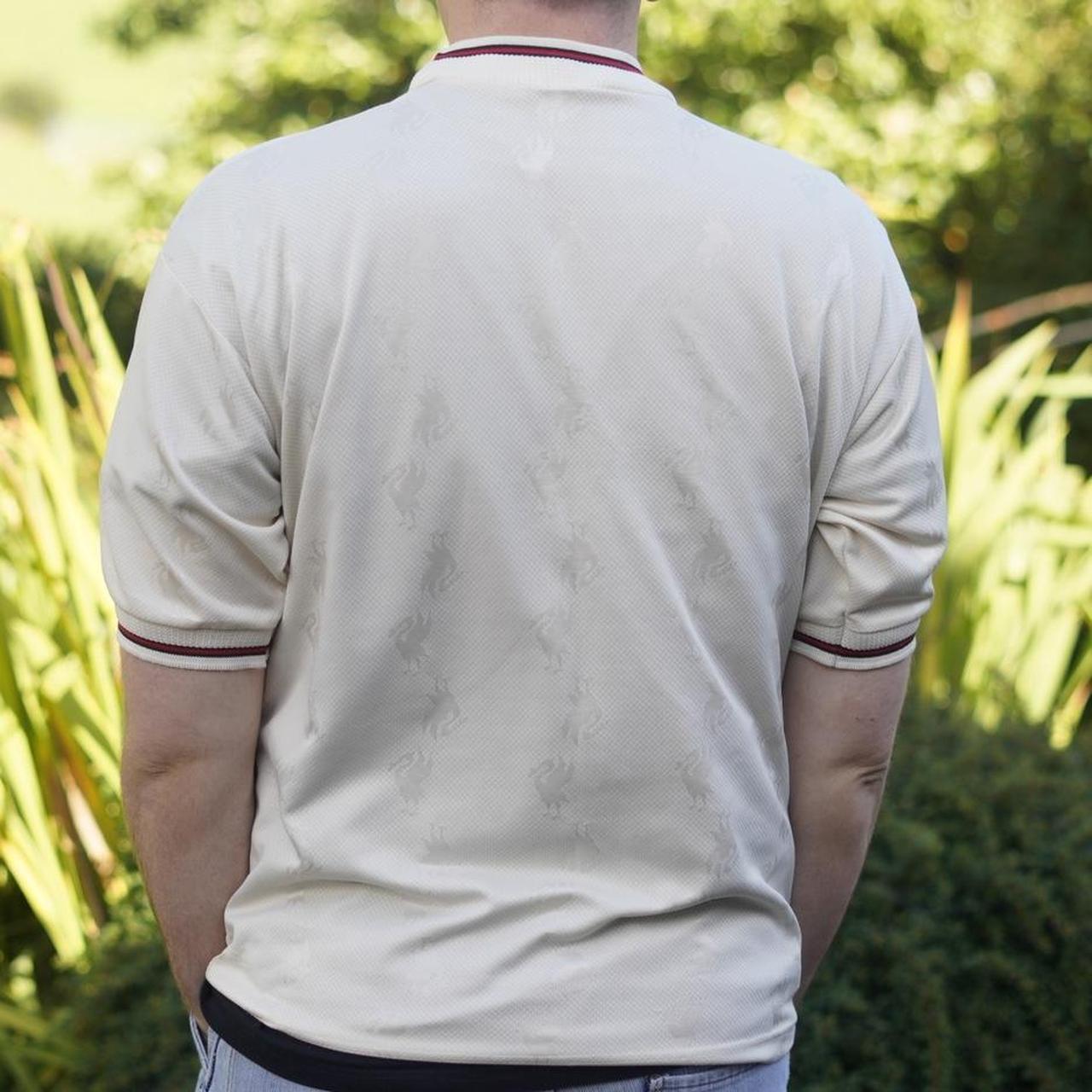 1996/97 Liverpool Away Shirt by Reebok. Size Large