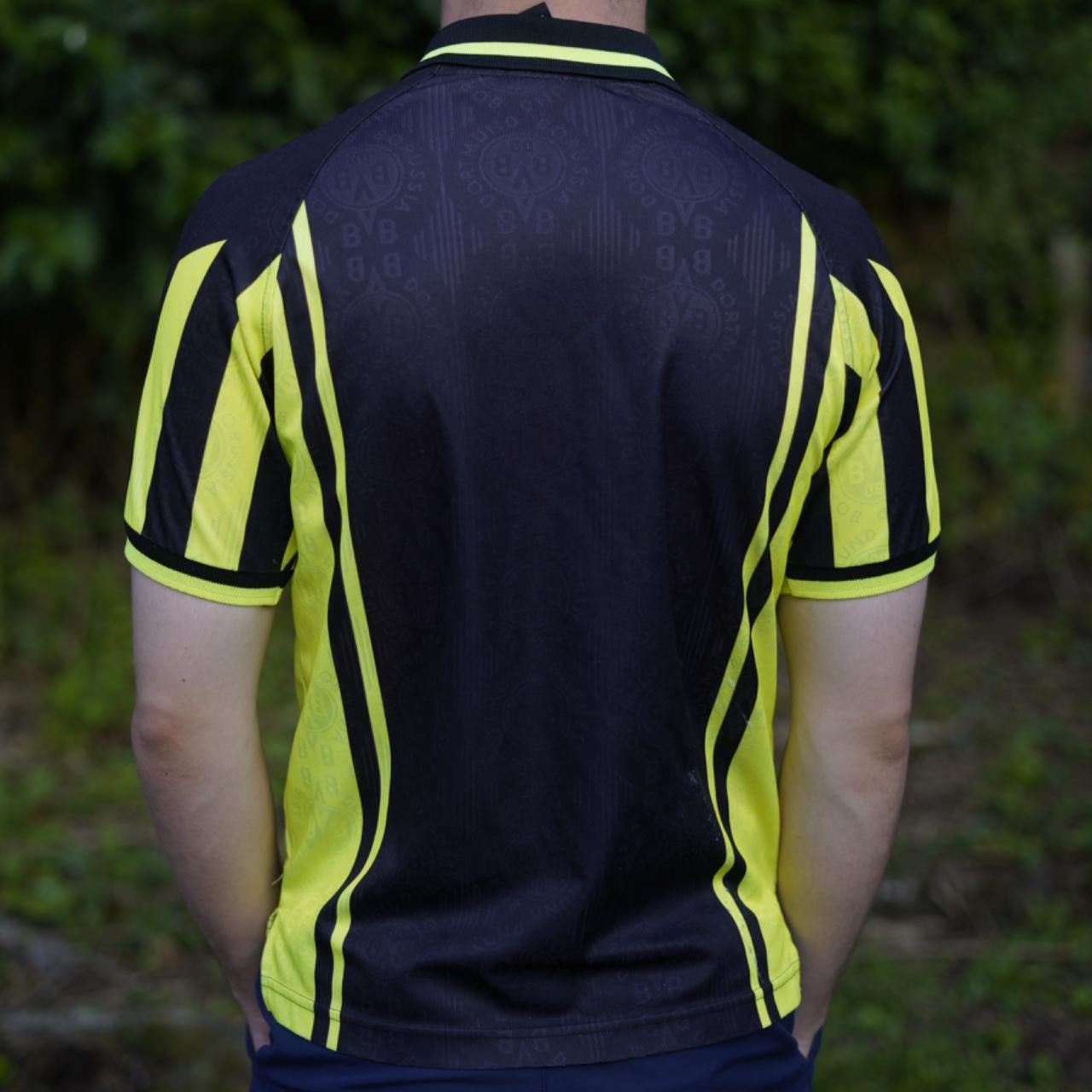 1996/97 Borussia Dortmund Away Shirt by Nike. Size XS