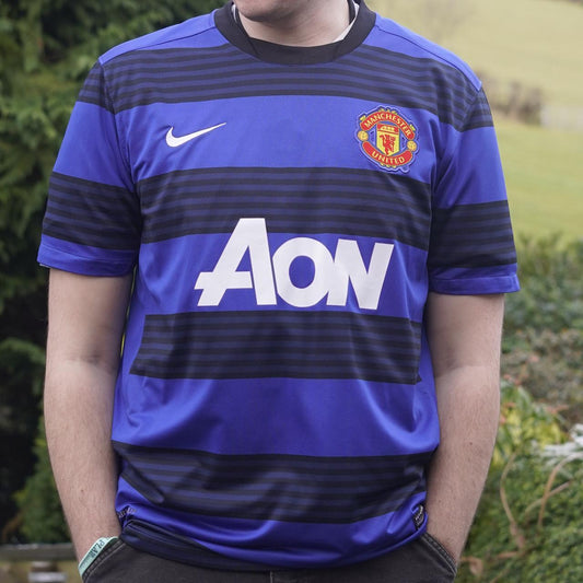 2011/13 Manchester United Away Shirt by Nike. Size XL.