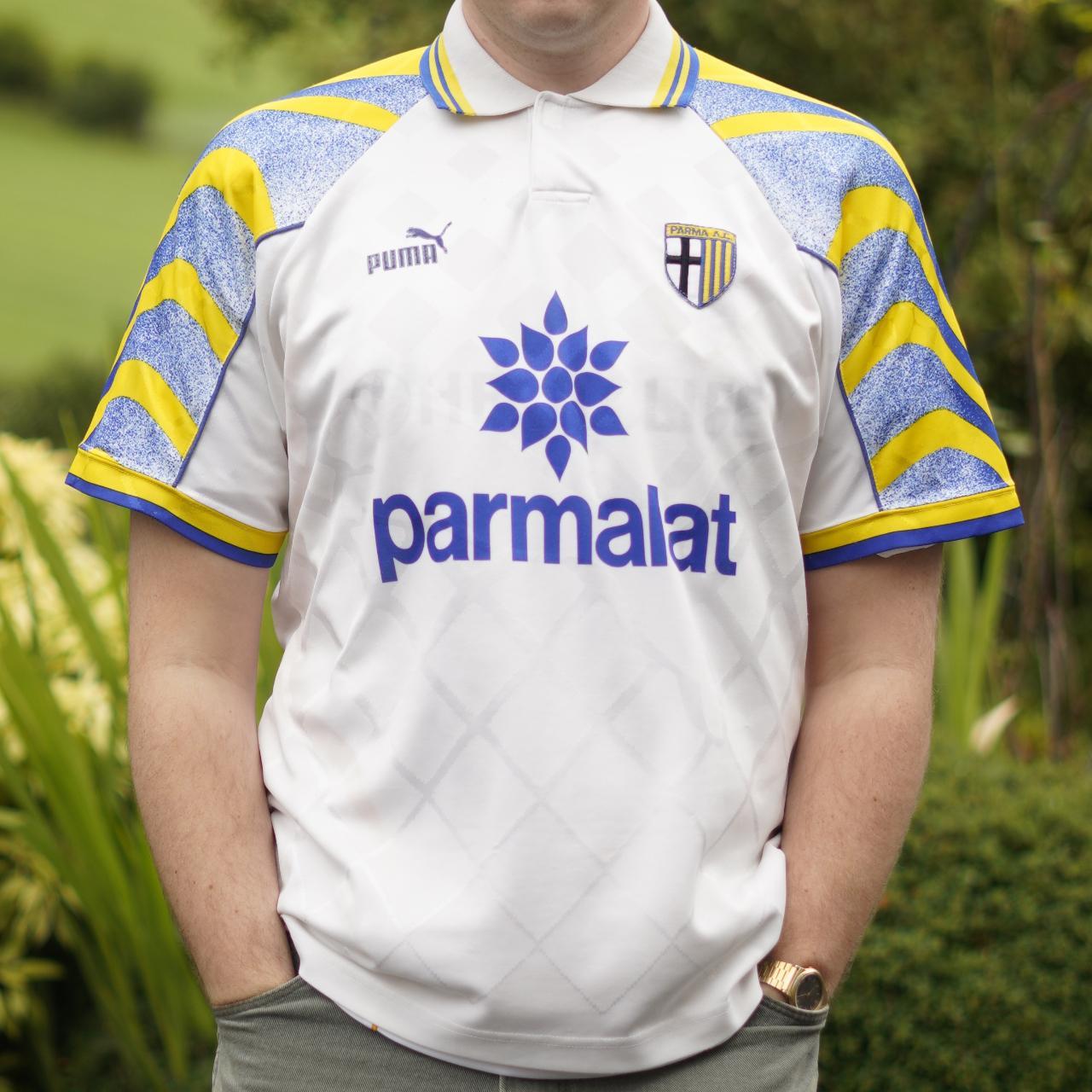 1995/97 Parma Calcio Home Shirt by Puma. Size Large