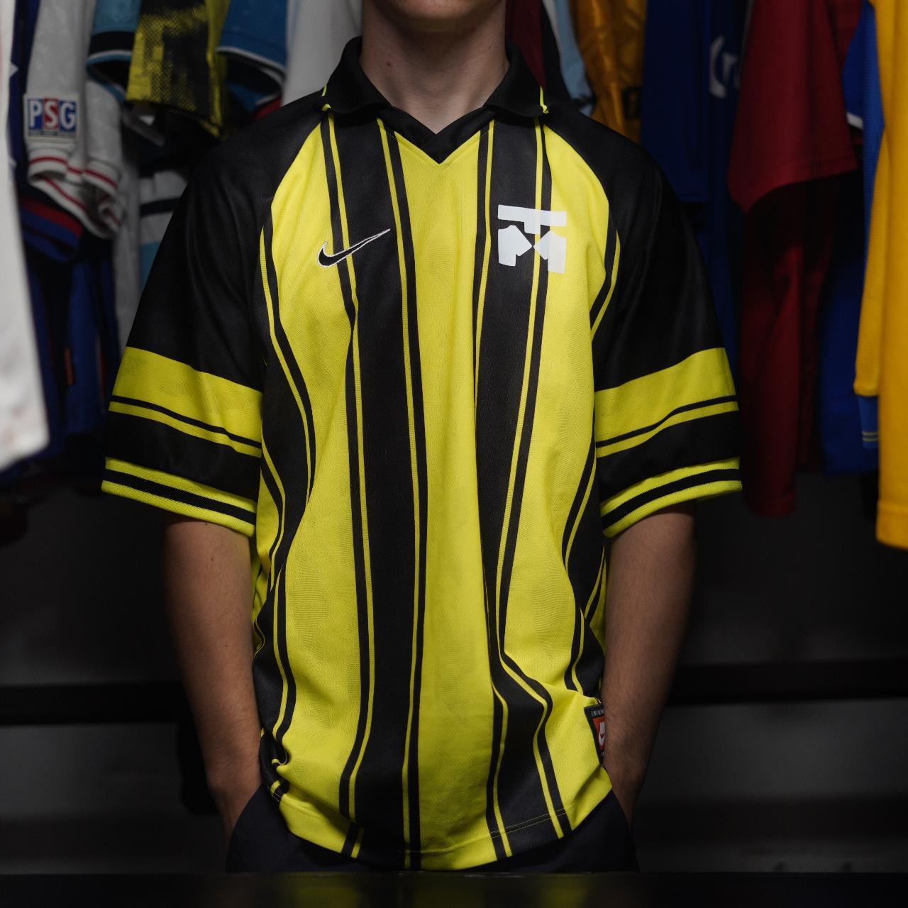 "The Dortmund" Mixer FC Shirt by Nike. Size Large.