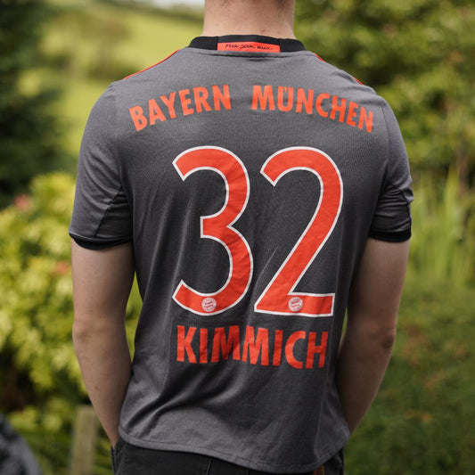 2016/17 Bayern Munich Away Shirt by Adidas - Kimmich #32. Size XS (YL)