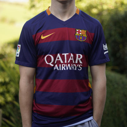 2015/16 Barcelona Home Shirt by Nike - Messi #10. Size Small