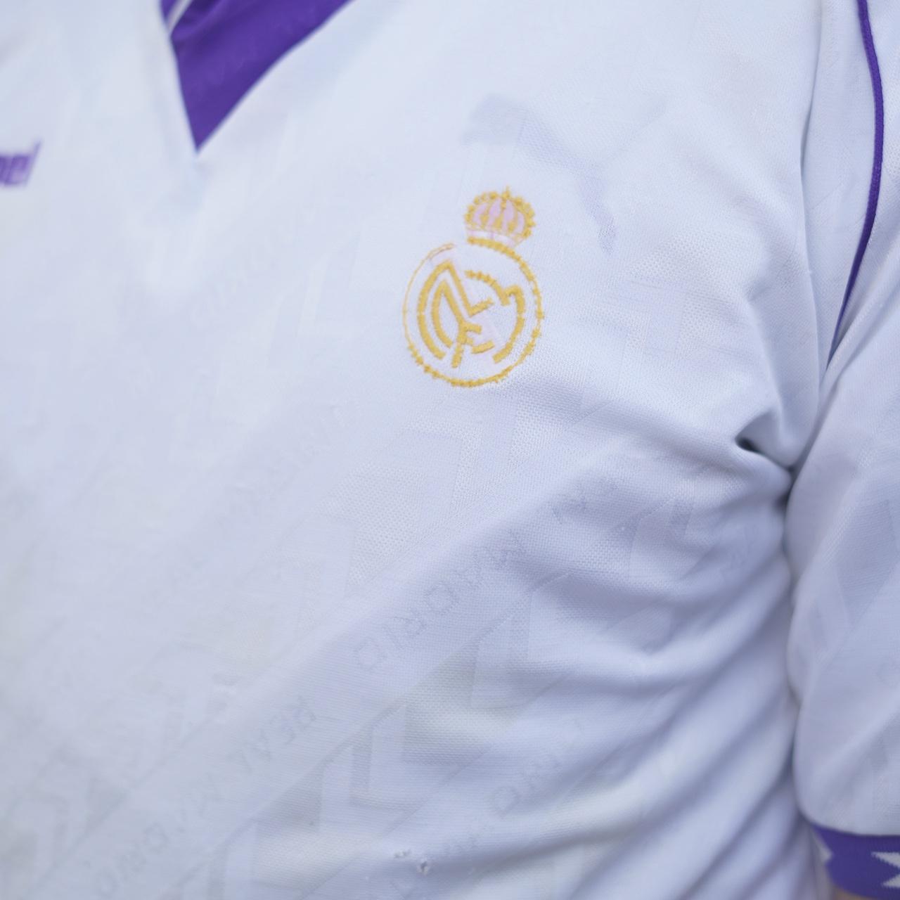 1990/92 Real Madrid Home Shirt by Hummel. Size Large