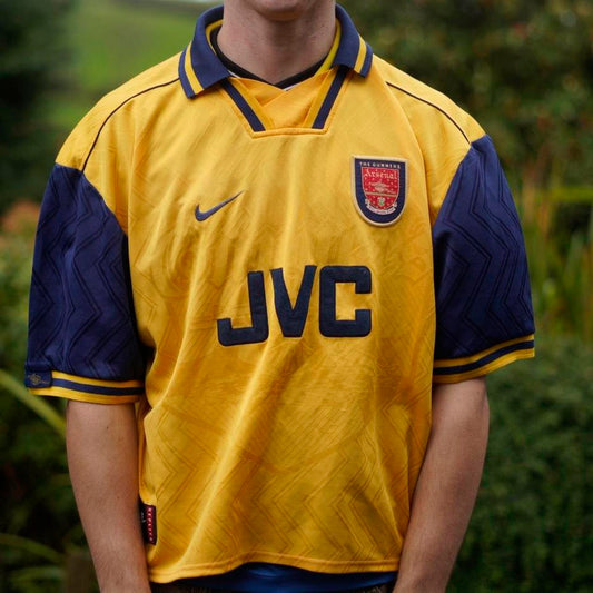 1996/97 Arsenal Away Shirt by Nike. (Cropped) Size: XL (Medium fit)