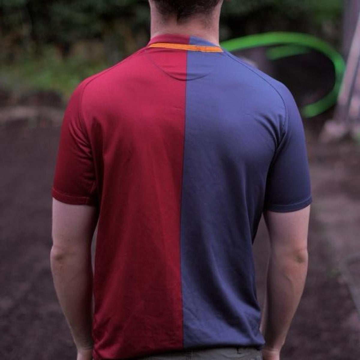 2008/09 Barcelona Home Shirt by Nike. Size XS