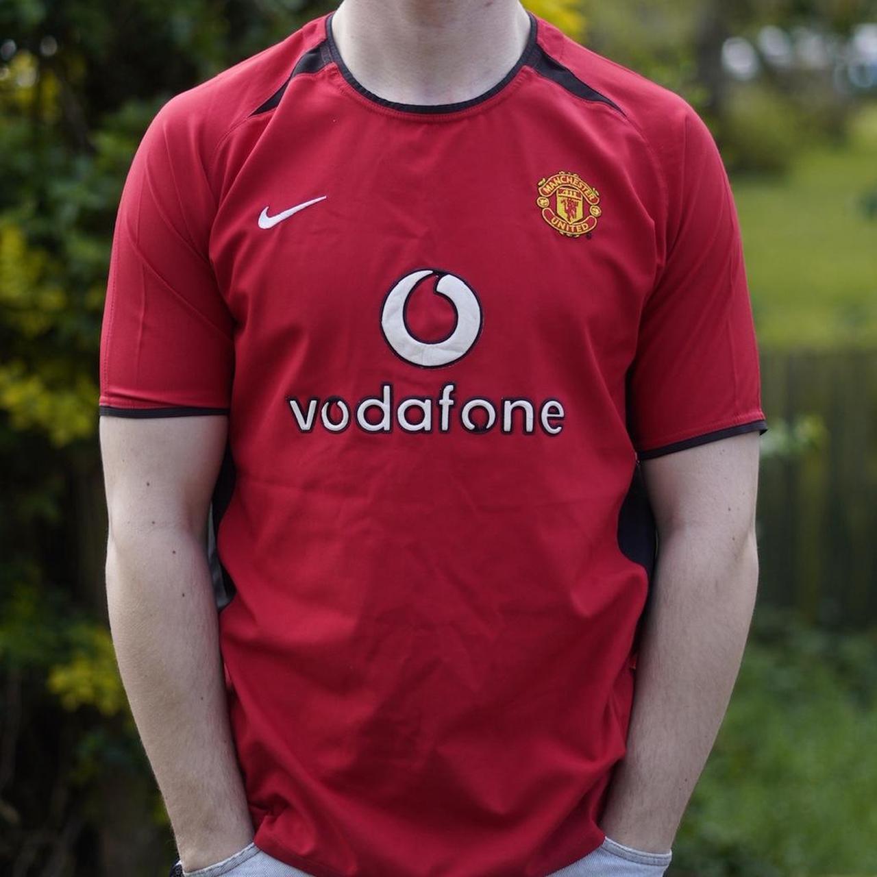 2002/04 Manchester United Home Shirt by Nike - Ronaldo #7. Size XS