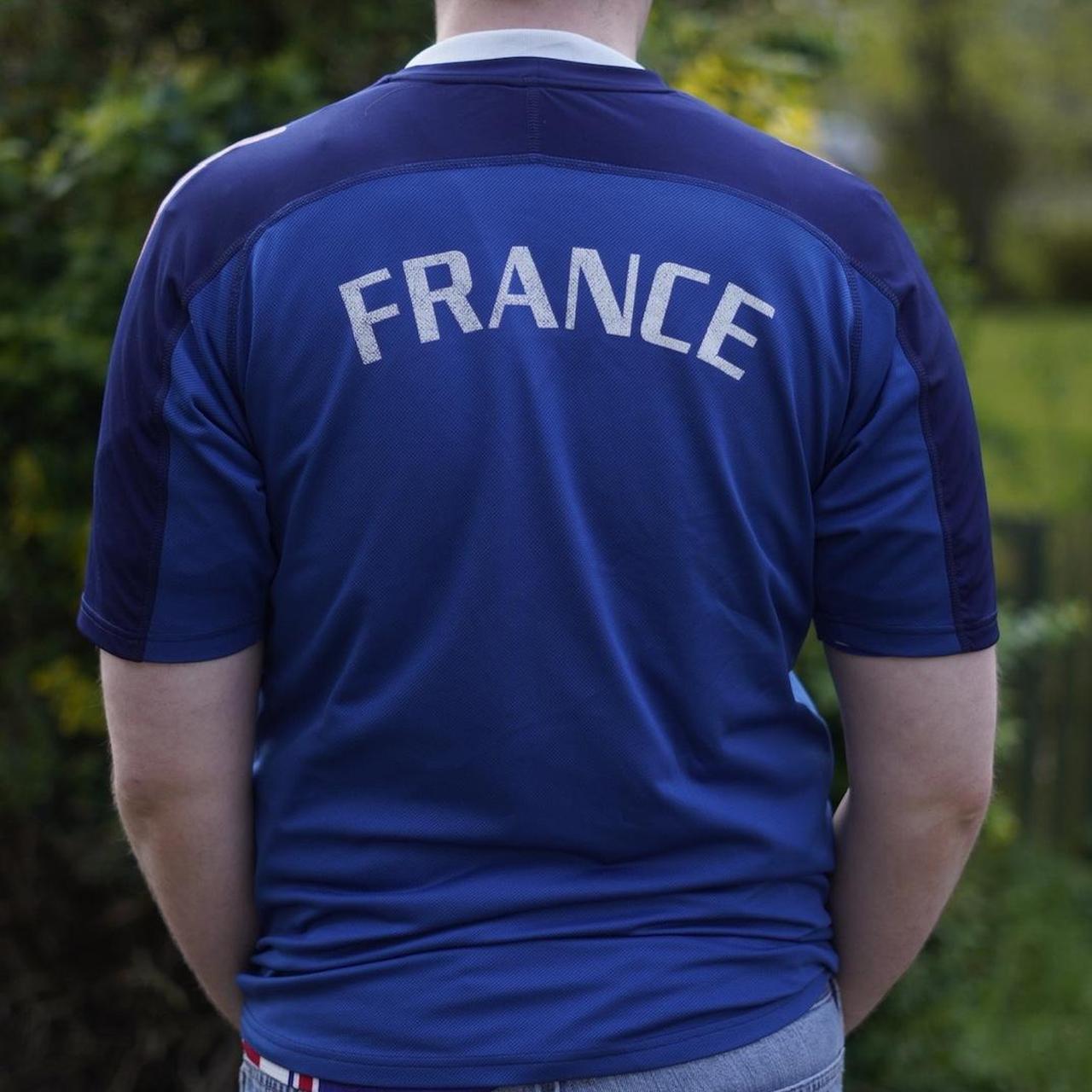 2004 France Training Shirt. Size Large