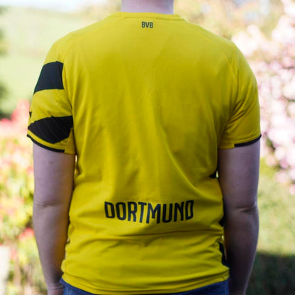 2014/15 Borussia Dortmund Home Shirt by Puma. Size Large
