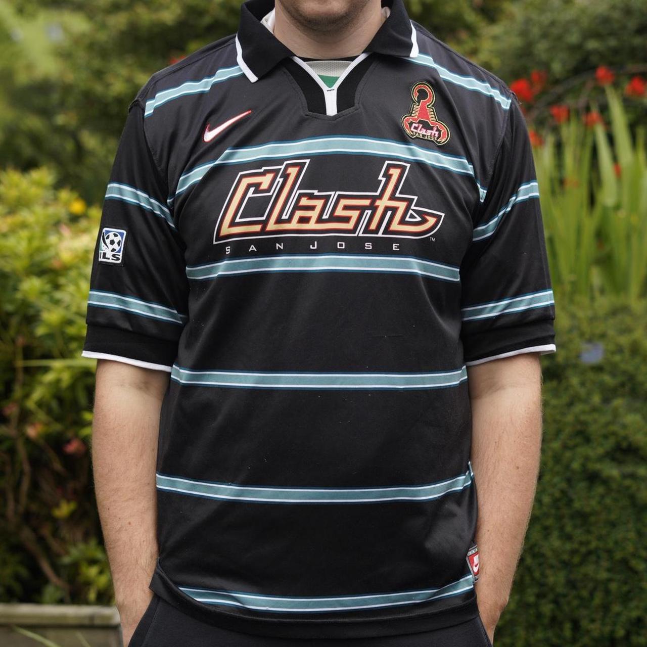 1998/99 San Jose Clash Away Shirt by Nike. Size XL