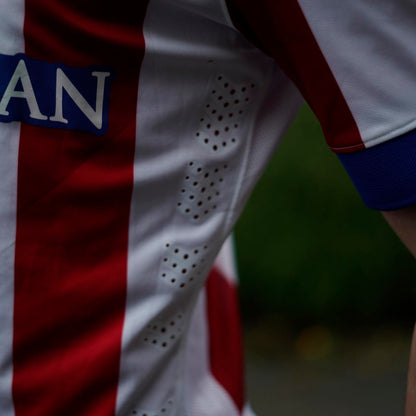 2014/15 Match Issue Atletico Madrid Home Shirt by Nike - Griezmann #7. Size Medium