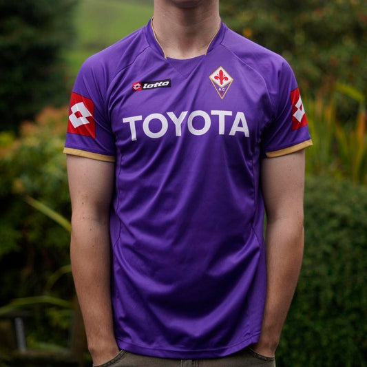 2007/08 Fiorentina Home Shirt by Lotto. Size XS