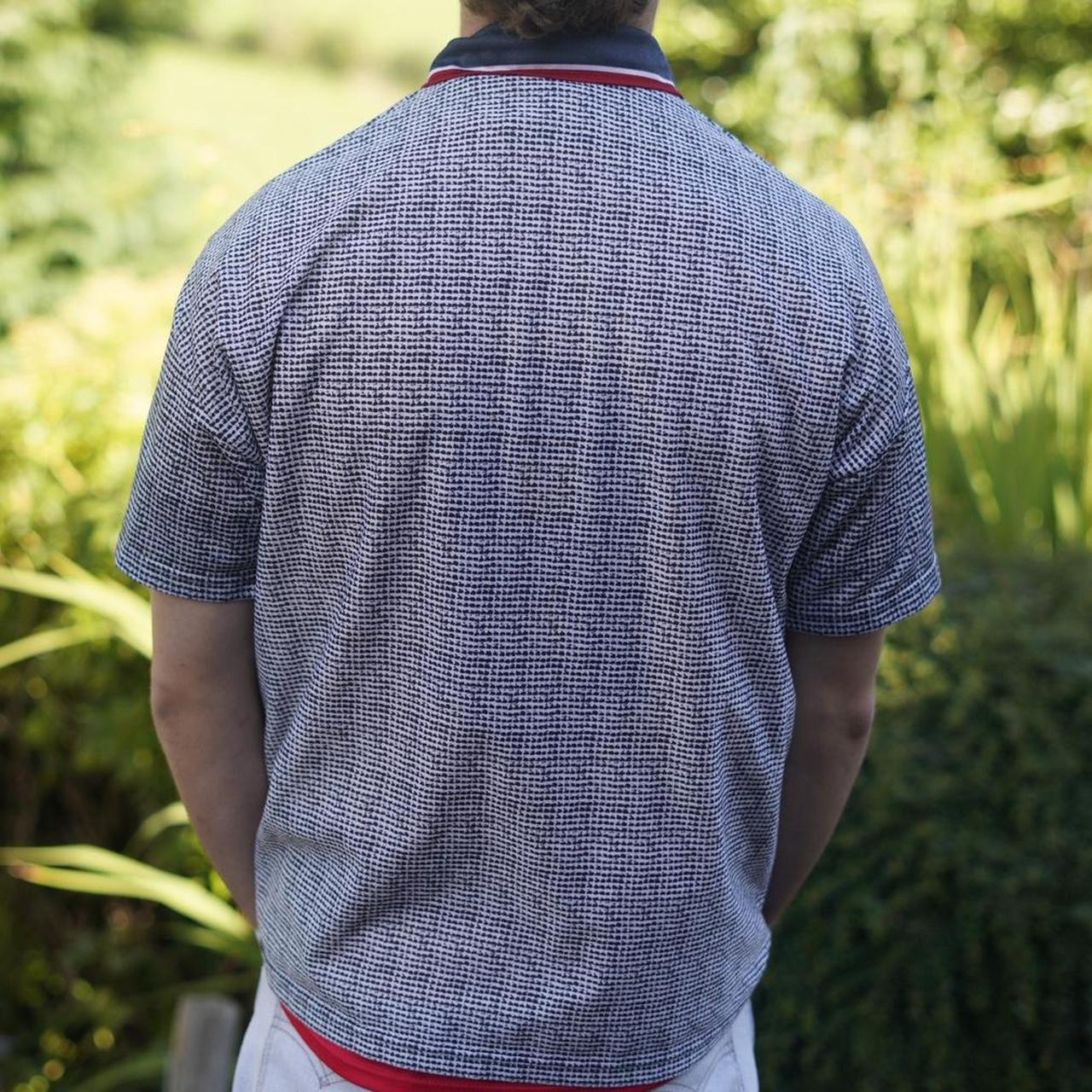 1994/95 Manchester United Away Shirt by Umbro. Size Medium