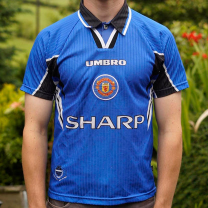 1996/98 Manchester United Away Shirt by Umbro. Size XS (Y)