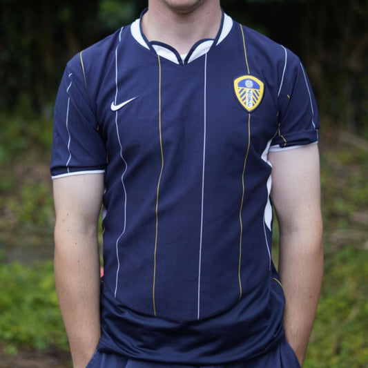 2003/04 Leeds United Away Shirt by Nike. Size XS