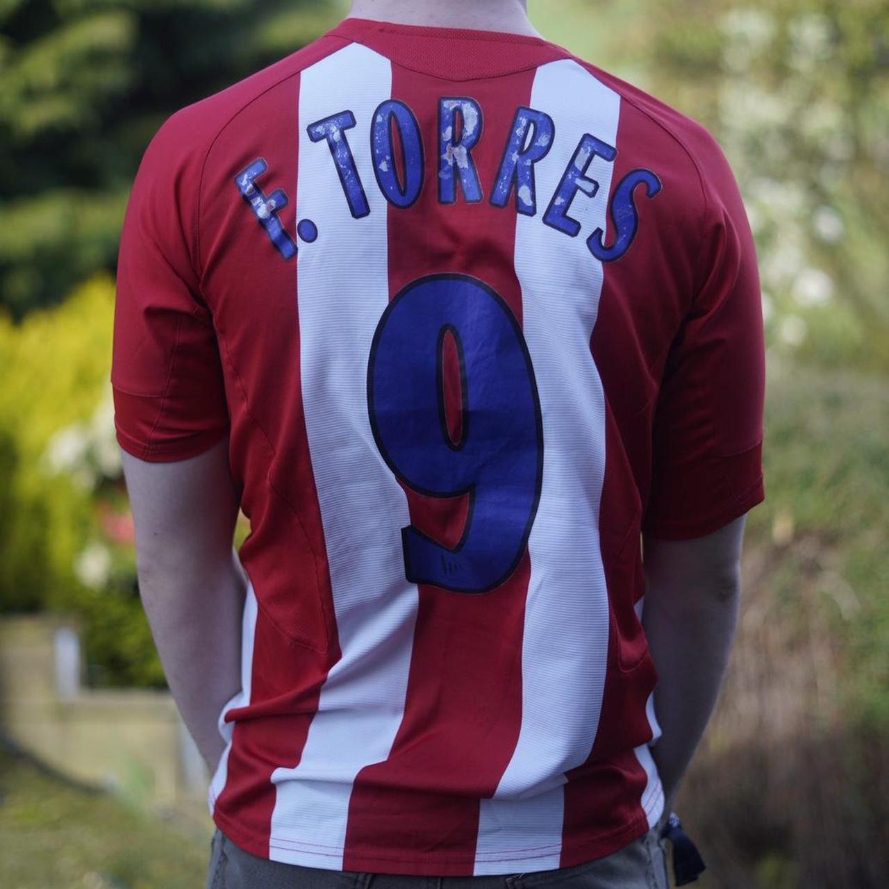 2005/06 Atletico Madrid Home Shirt by Nike - F. Torres #9. Size XS