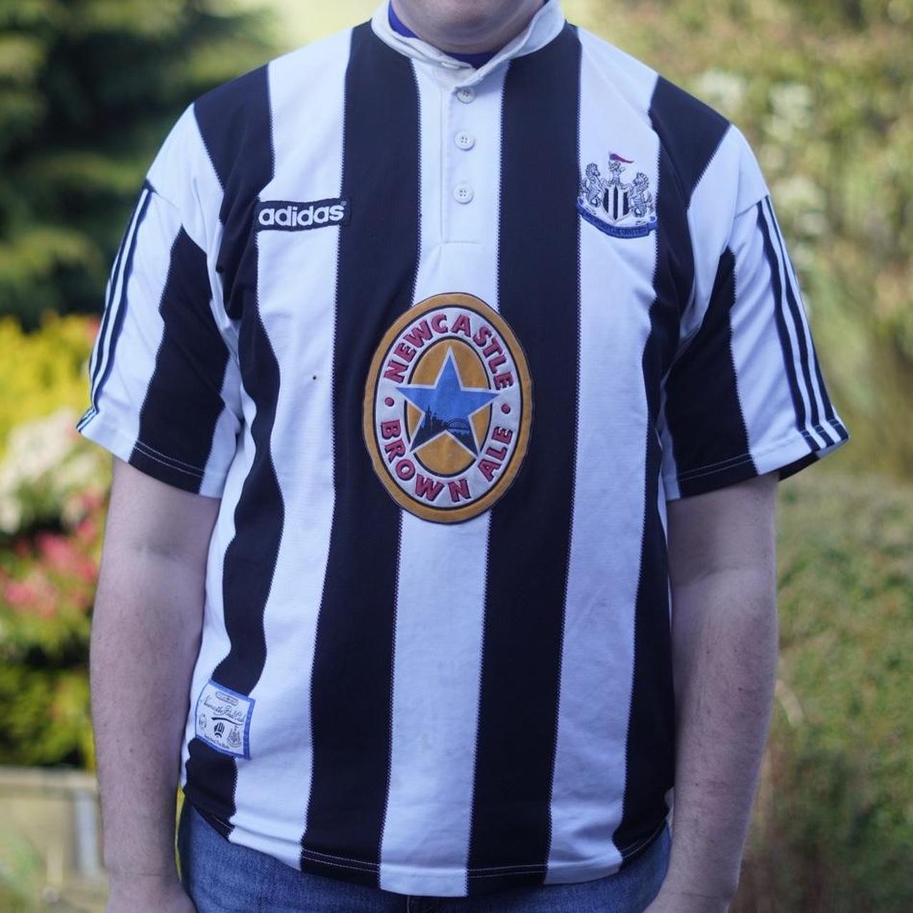 1995/97 Newcastle United Home Shirt by Adidas Beardsley #8. Size Large