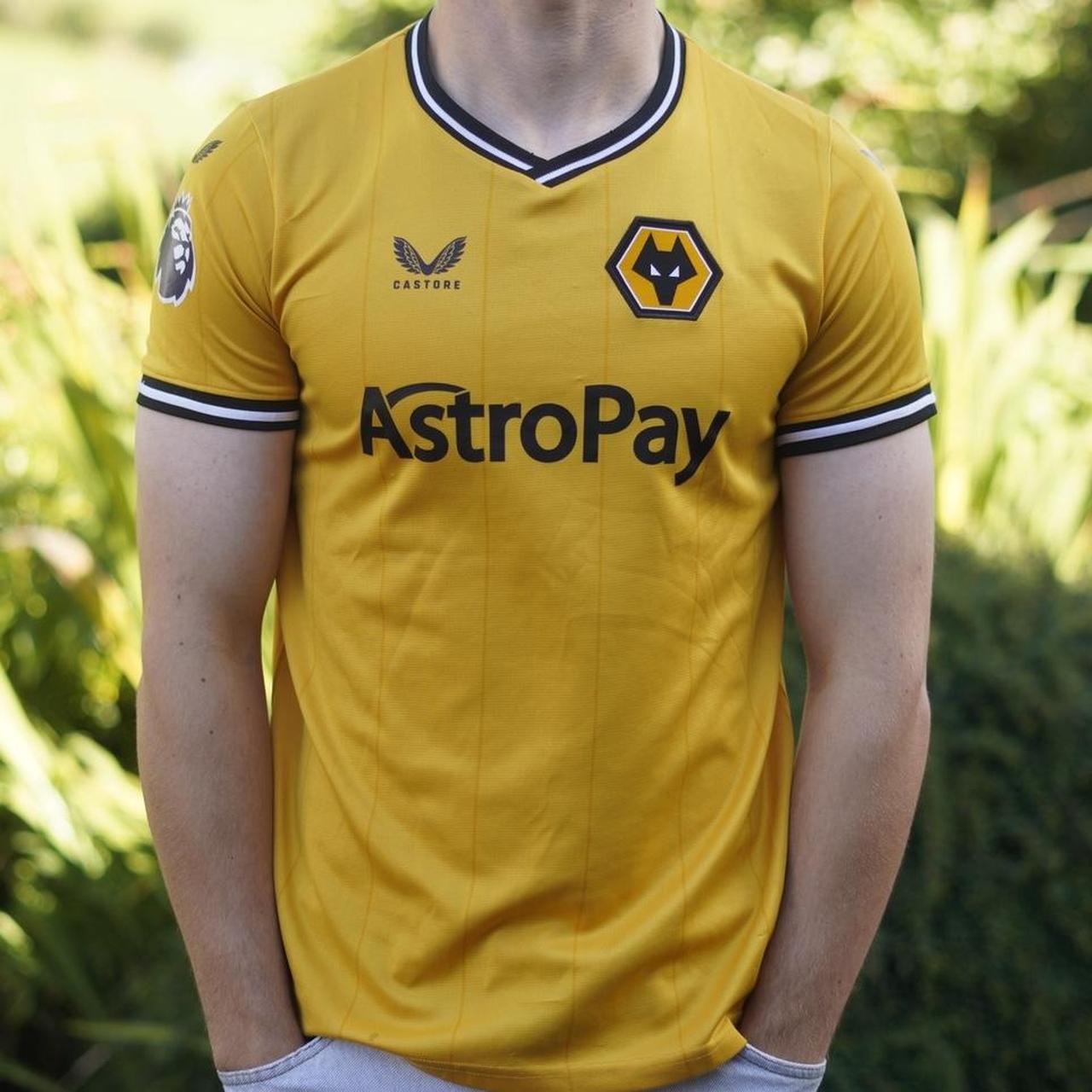 2023/24 Wolverhampton Wanderers Home Shirt by Castore - Gomes #8. Size XS