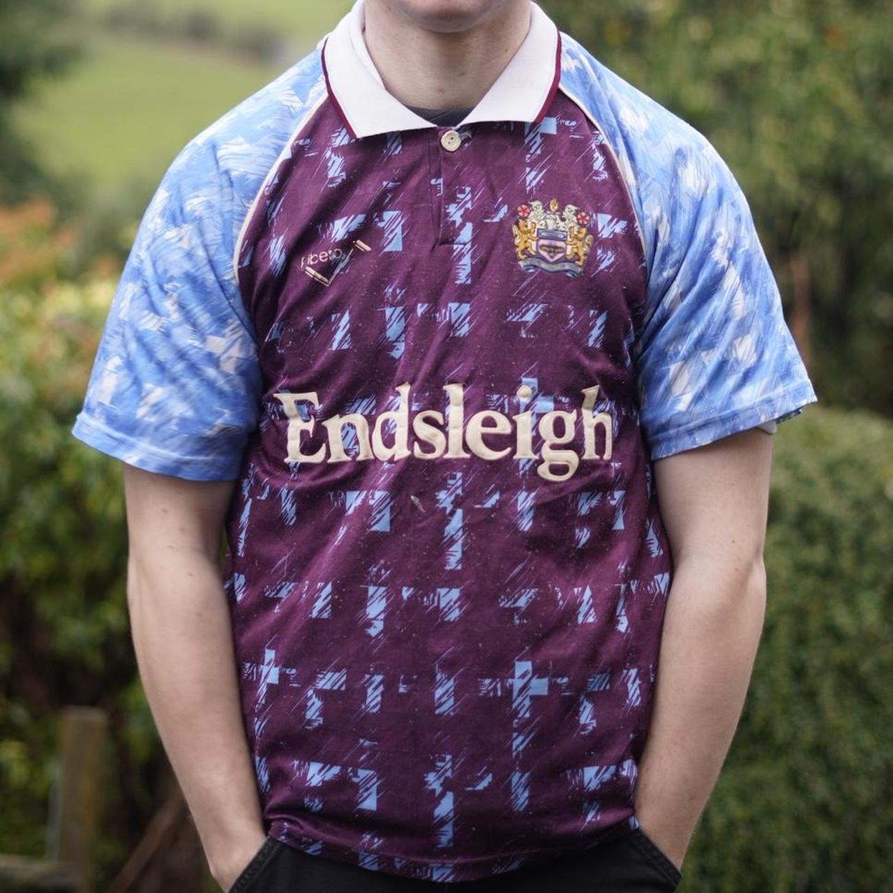 1991/92 Burnley Home Shirt by Ribero. Size Small