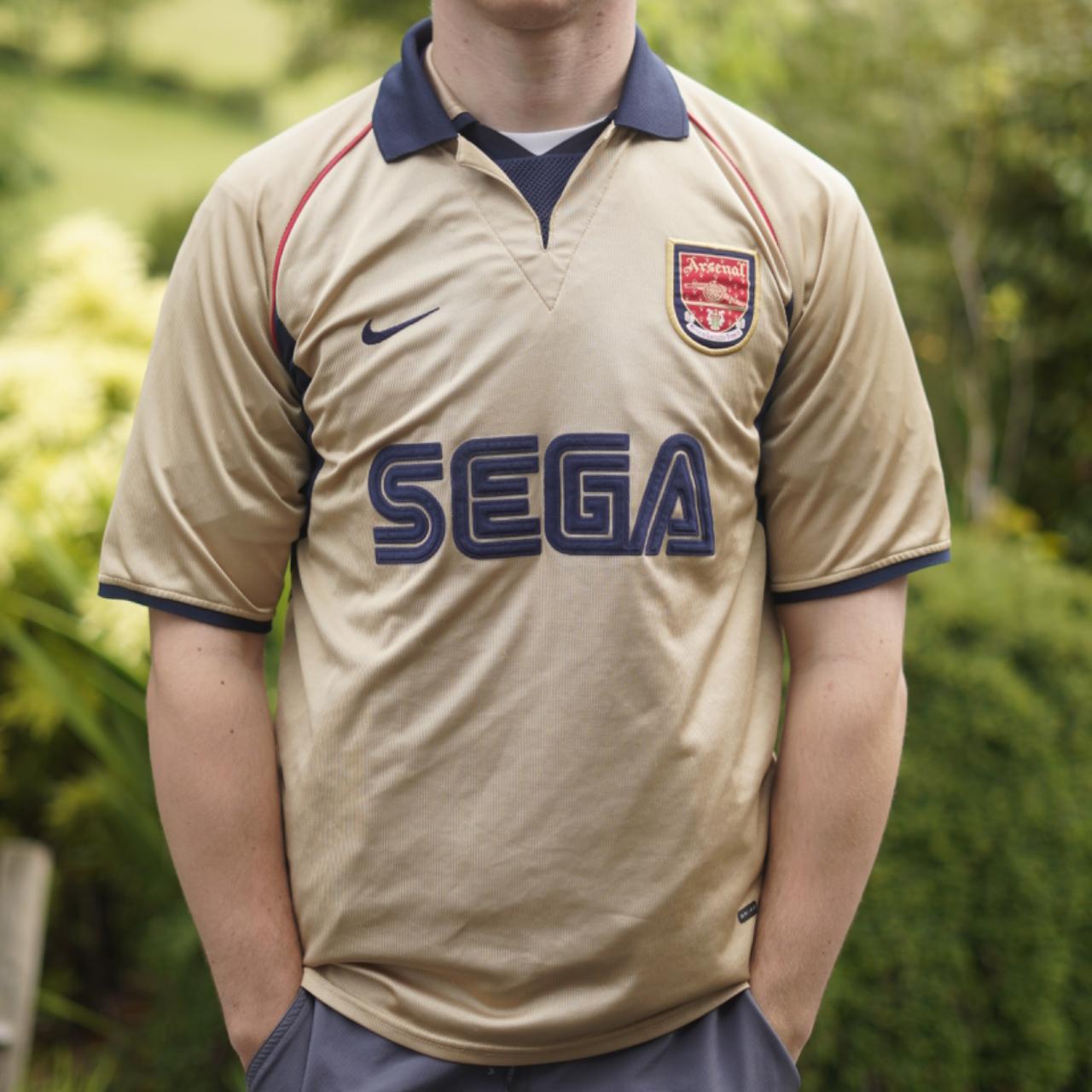 2000/01 Arsenal Away Shirt by Nike - Henry #14. Size Recommended Medium