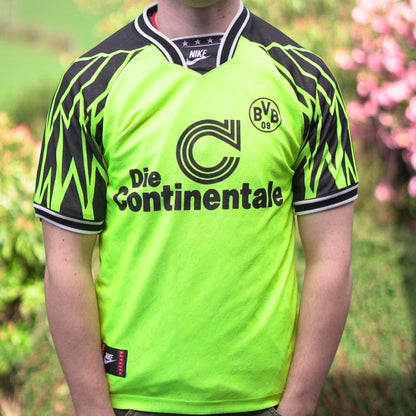 1994/95 Borussia Dortmund Home Shirt by Nike. Size Small