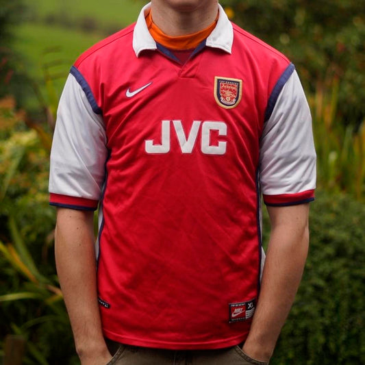 1998/99 Arsenal Home Shirt by Nike. Size Small