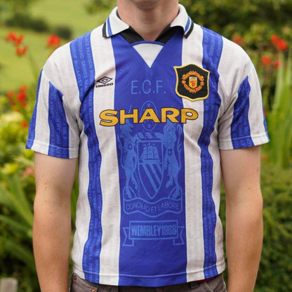 1994/96 Manchester United Away Shirt by Umbro - Cole #17. Size: XS (Y)