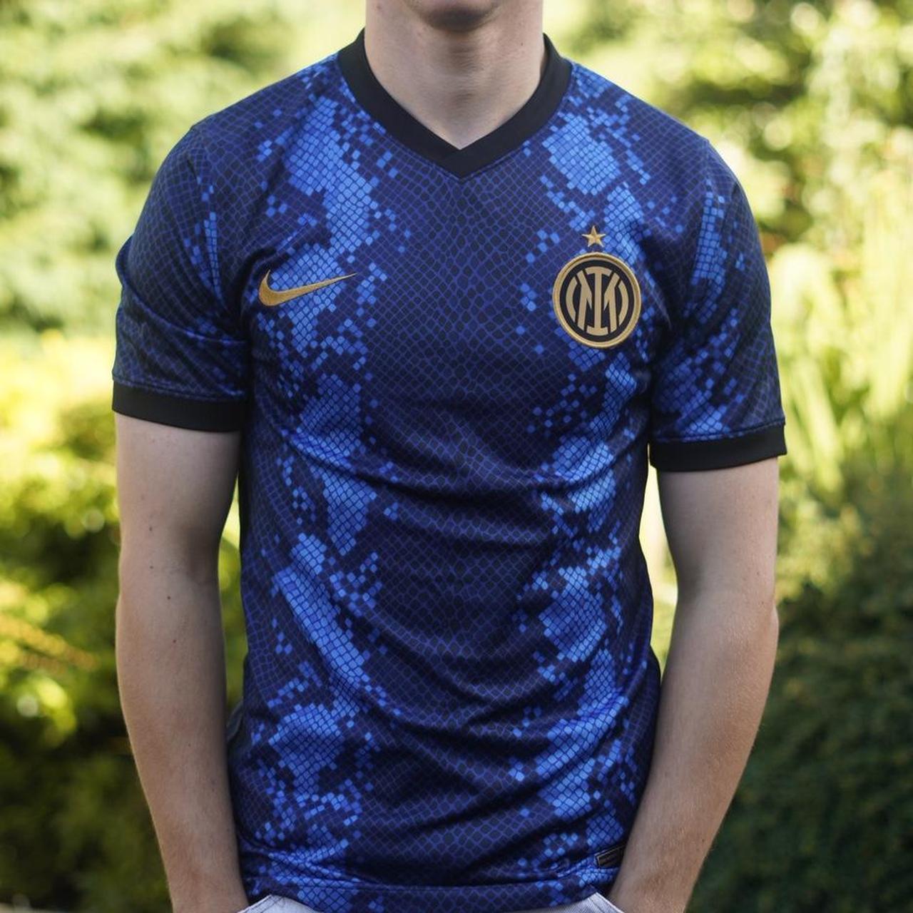 2021/22 Inter Milan Home Shirt by Nike. Size XS