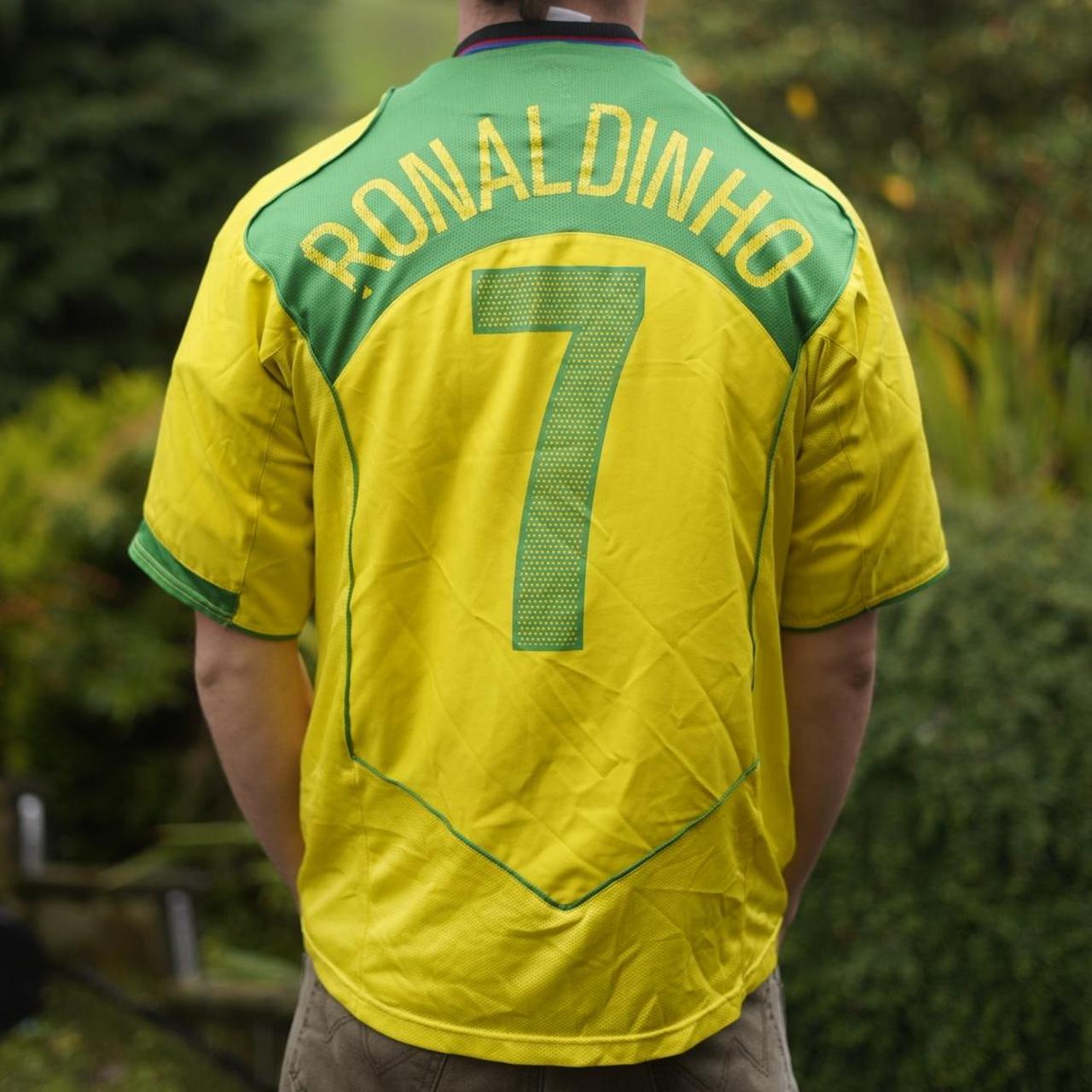 2004 Brazil Home Shirt by Nike - Ronaldinho #7. Size Medium