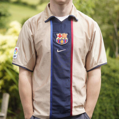2001/02 Barcelona Away Shirt by Nike - Rivaldo #10. Size Medium