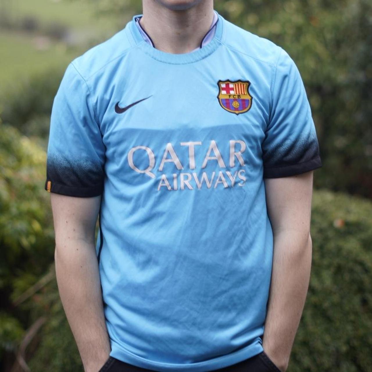 2015/16 Barcelona Third Shirt by Nike - Neymar Jr #11. Size Small