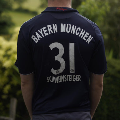 2008/09 Bayern Munich Away Shirt by Adidas - Schweinsteiger #31. Size Small