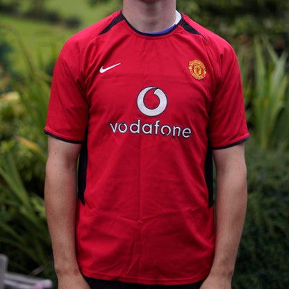 2002/04 Manchester United Home Shirt by Nike. Size Small