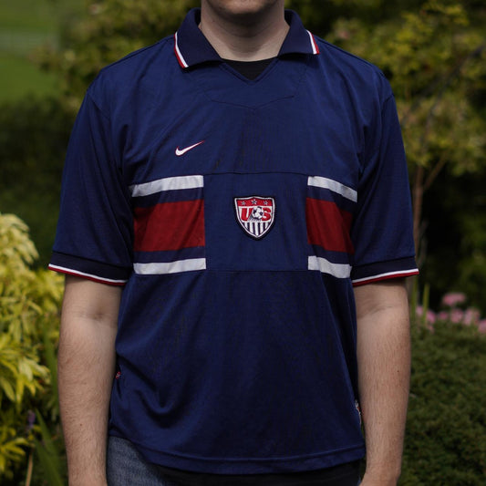 1995/98 USA Away Shirt by Nike. Size Large
