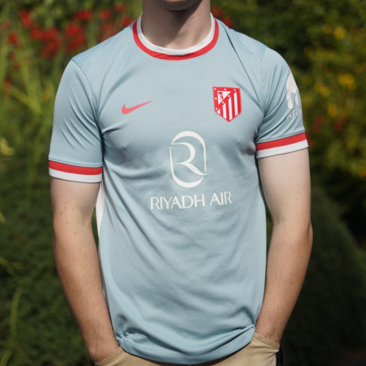 2024/25 Atletico Madrid Away Shirt by Nike - J.Alvarez #19. Size XS