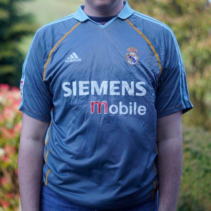 2003/04 Real Madrid Third Shirt by Adidas. Size Large